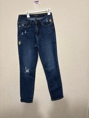 Judy Blue Dark Indigo Skinny Jeans with Subtle Floral Embroidery